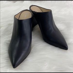 Marc Fisher Mules 🖤